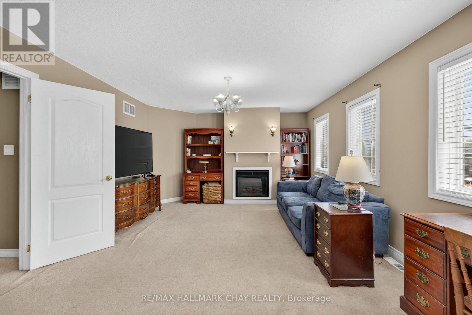 26 Kensington Trail, Barrie, Ontario  L4N 0K5 - Photo 25 - S12477664