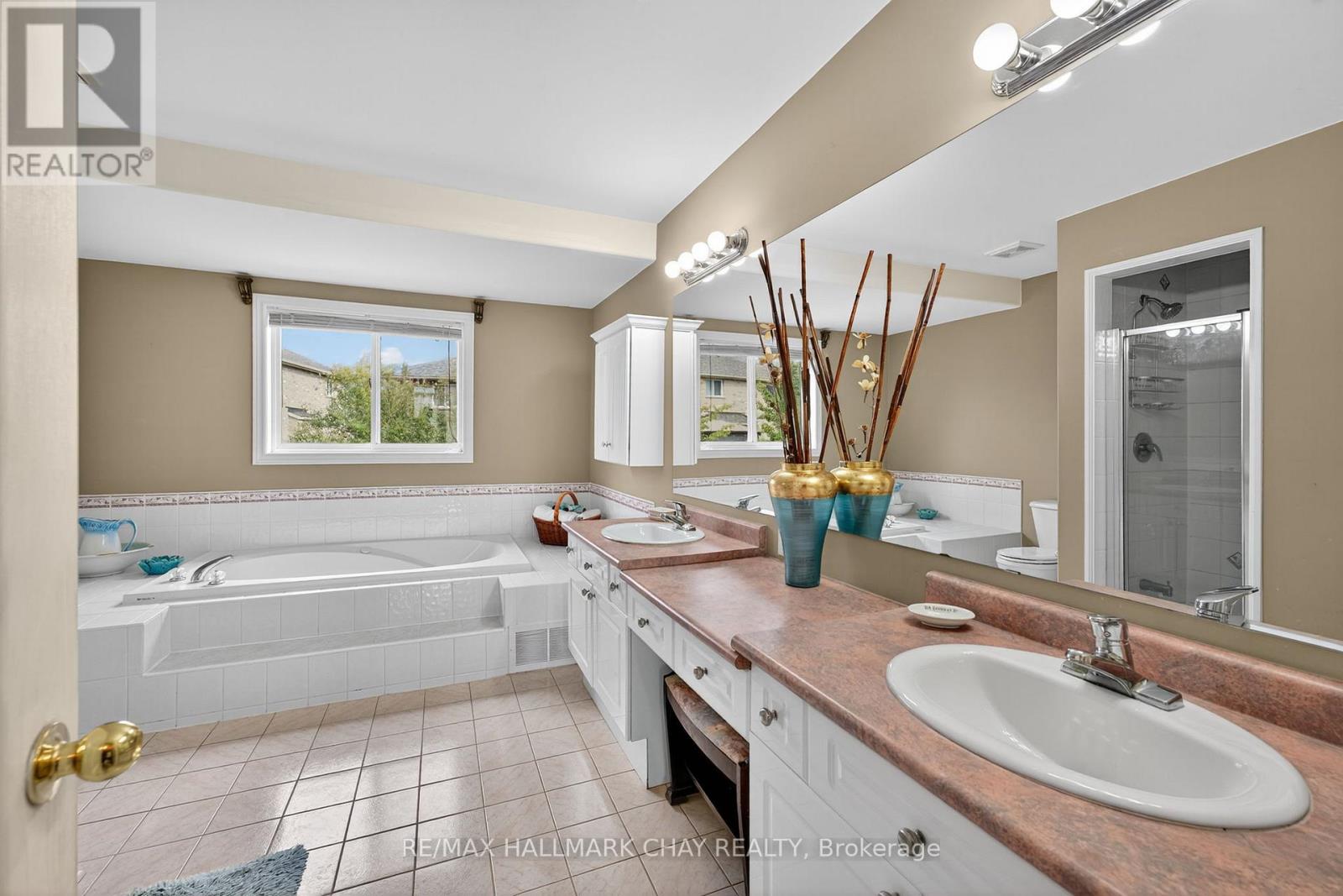 26 Kensington Trail, Barrie, Ontario  L4N 0K5 - Photo 27 - S12477664