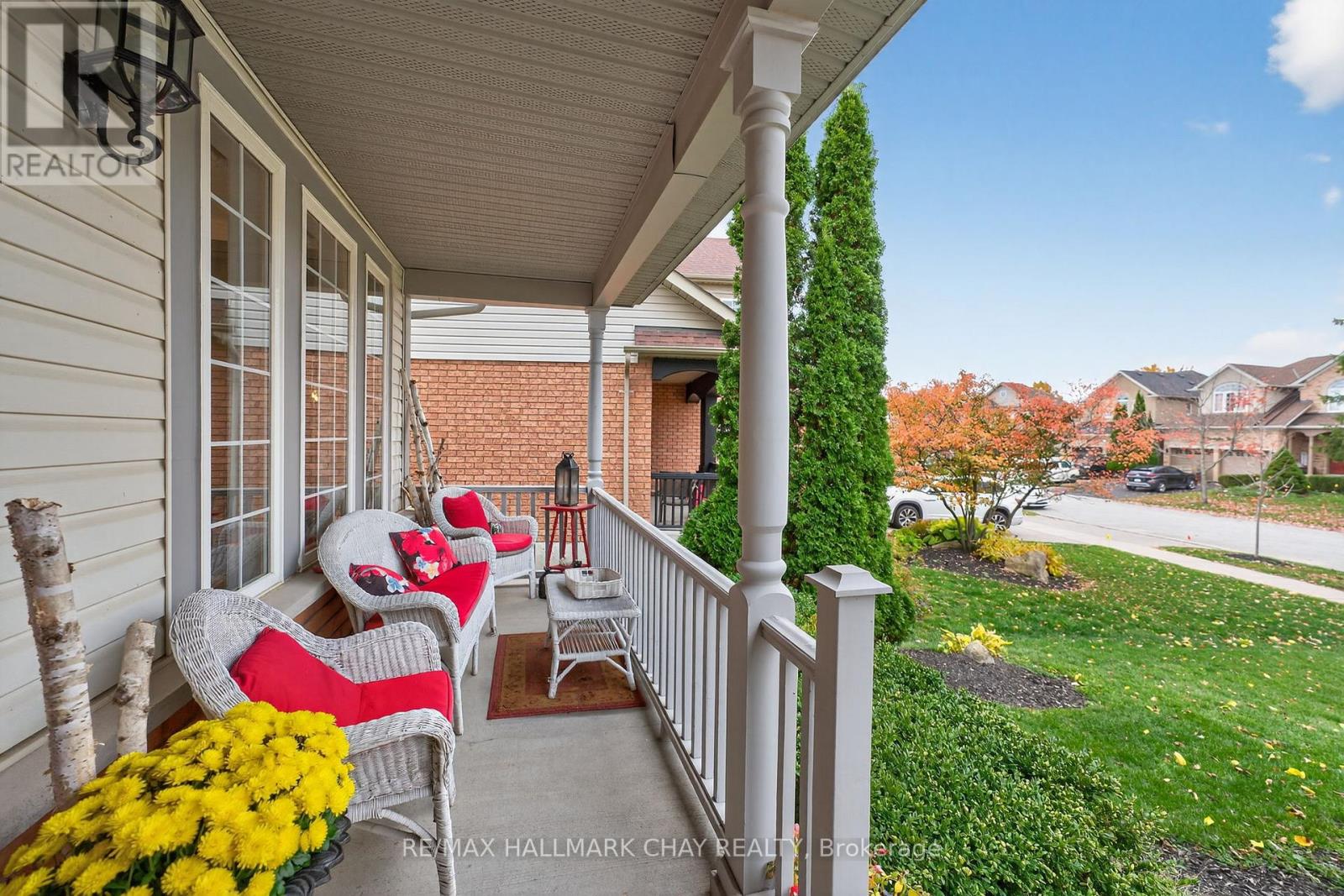 26 Kensington Trail, Barrie, Ontario  L4N 0K5 - Photo 3 - S12477664