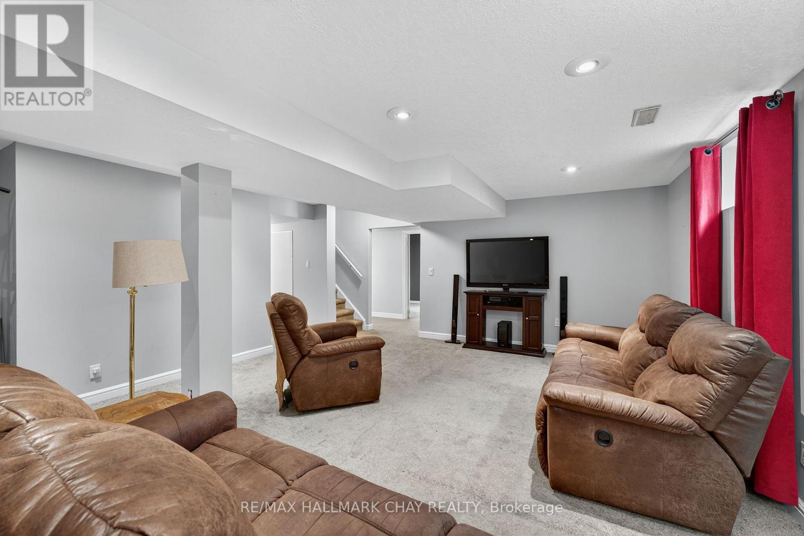 26 Kensington Trail, Barrie, Ontario  L4N 0K5 - Photo 34 - S12477664