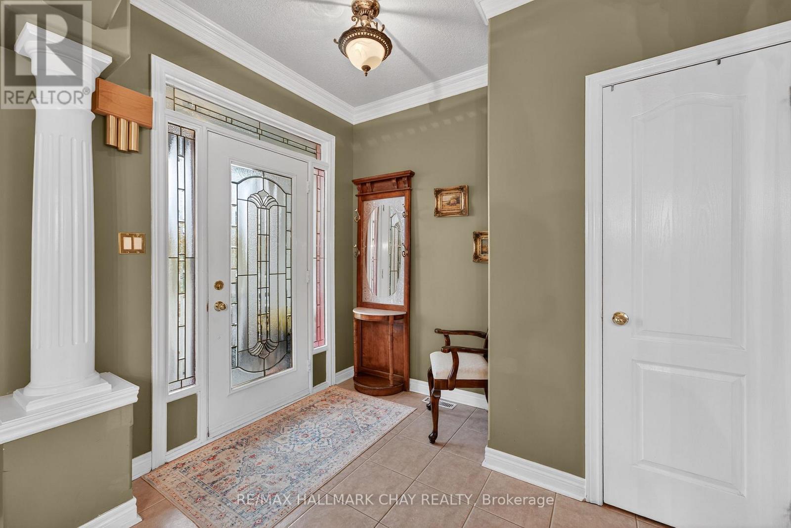 26 Kensington Trail, Barrie, Ontario  L4N 0K5 - Photo 4 - S12477664