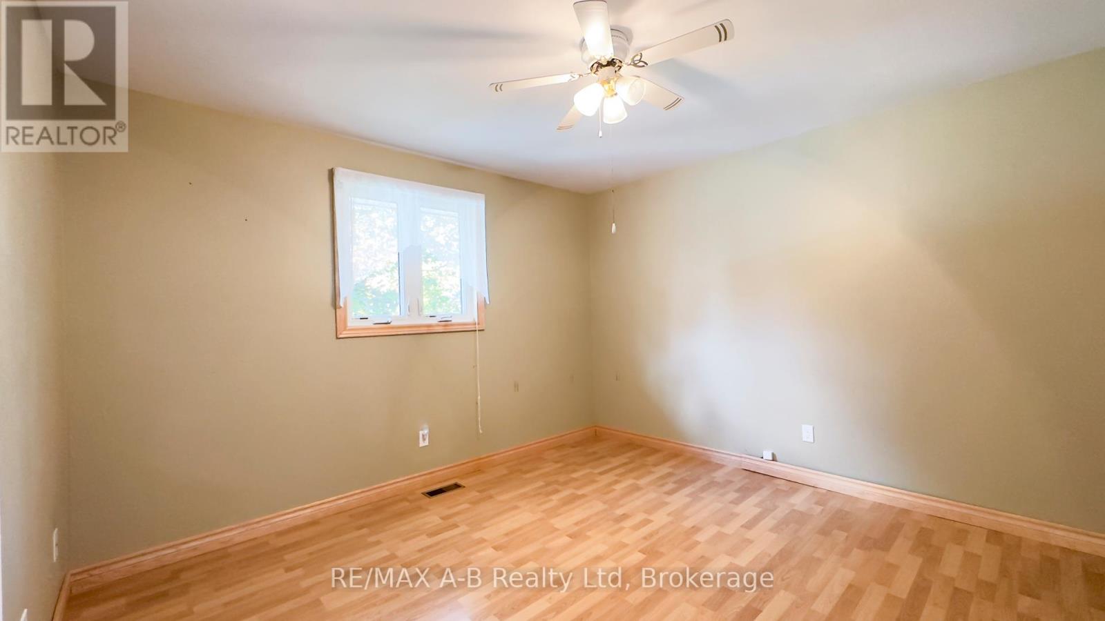 221 Coulton Drive, West Perth, Ontario  N0K 1N0 - Photo 19 - X12473825