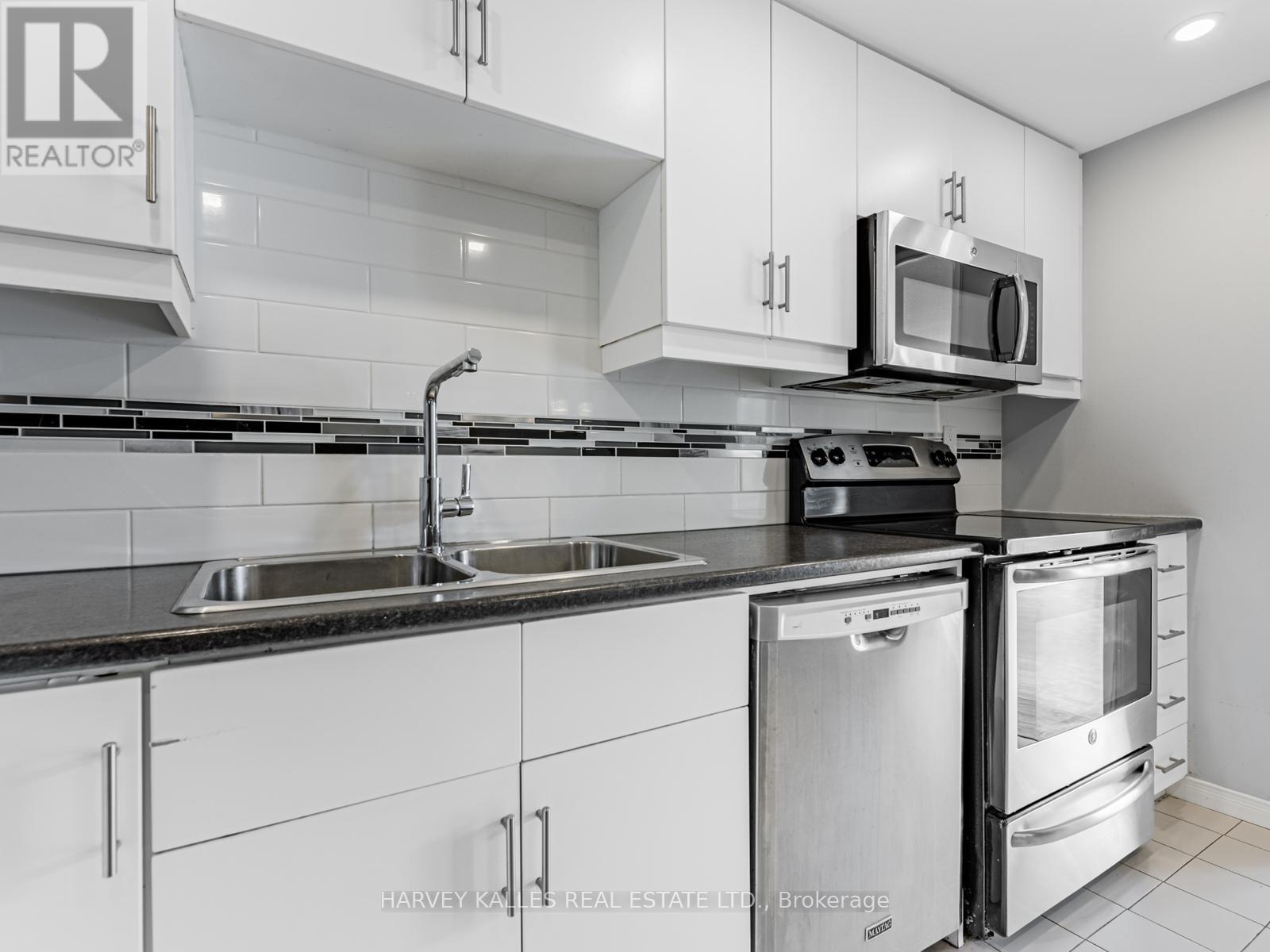 1707 - 131 Beecroft Road, Toronto, Ontario  M2N 6G9 - Photo 9 - C12472251