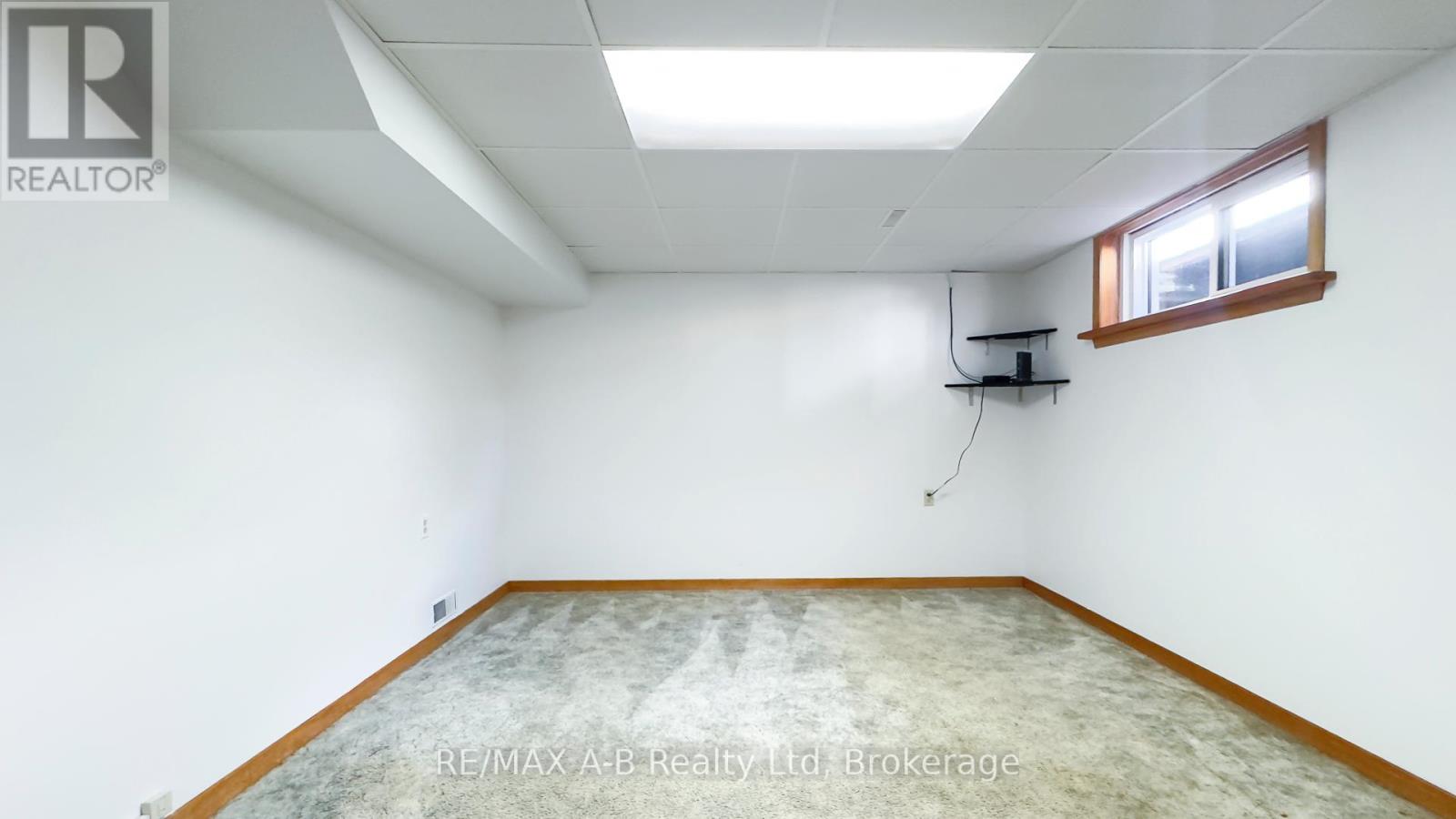 221 Coulton Drive, West Perth, Ontario  N0K 1N0 - Photo 27 - X12473825