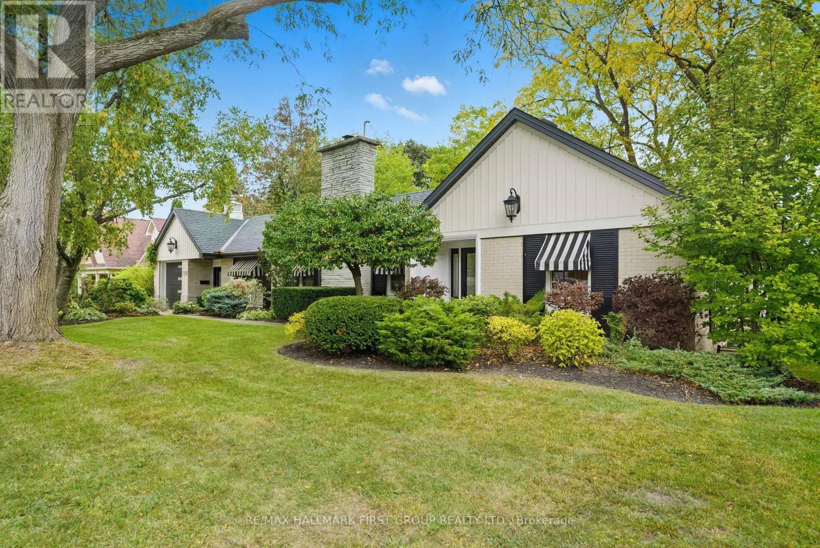 Property at 739 MASSON STREET image 3