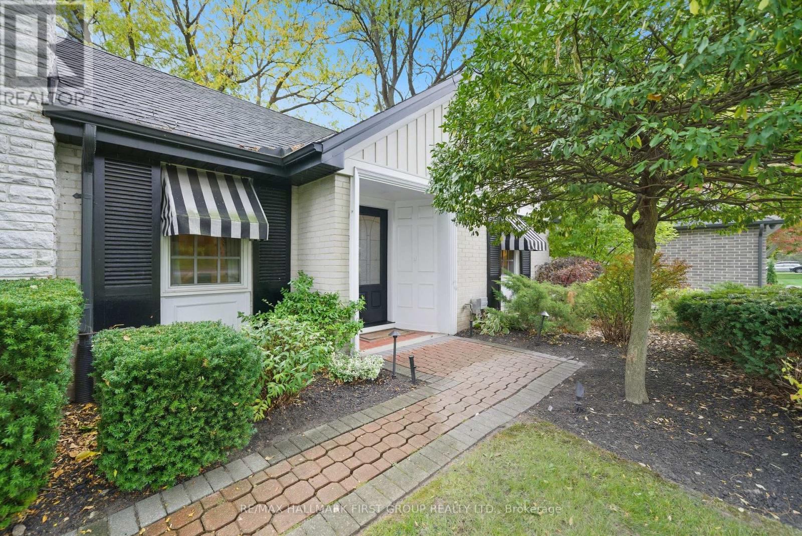 Property at 739 MASSON STREET image 5