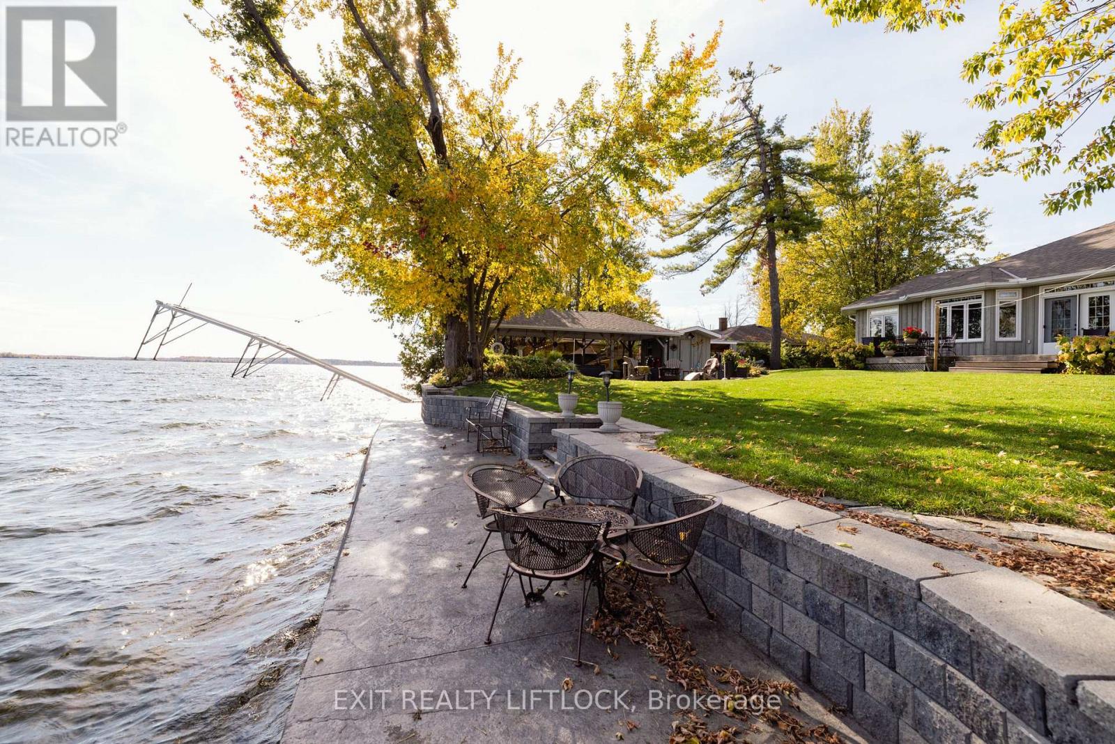 129 Stinson's Bay Road, Kawartha Lakes, Ontario  K0M 1N0 - Photo 3 - X12473158