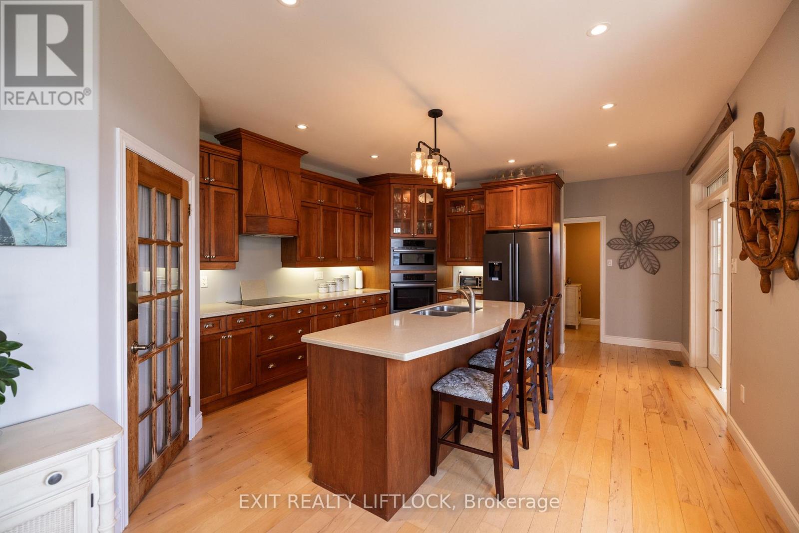 129 Stinson's Bay Road, Kawartha Lakes, Ontario  K0M 1N0 - Photo 12 - X12473158