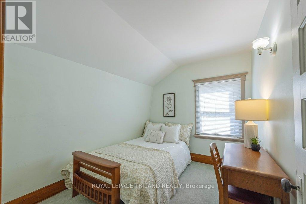 320 Horton Street E, London East, Ontario  N6B 1L4 - Photo 16 - X12464809