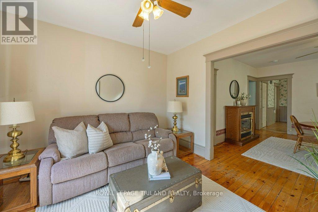 320 Horton Street E, London East, Ontario  N6B 1L4 - Photo 4 - X12464809