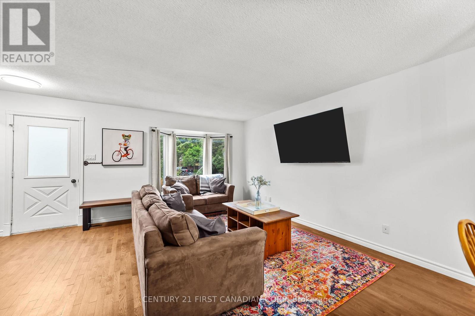 71 Constable Court, London North, Ontario  N6G 3N7 - Photo 6 - X12473828