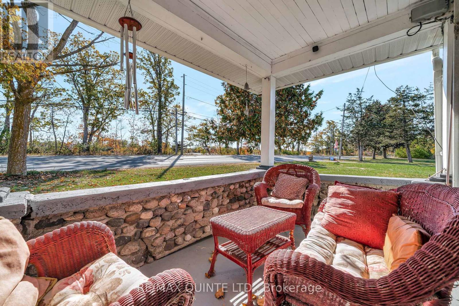 562 Trenton Frankford Road, Quinte West, Ontario  K8V 5P6 - Photo 12 - X12473905