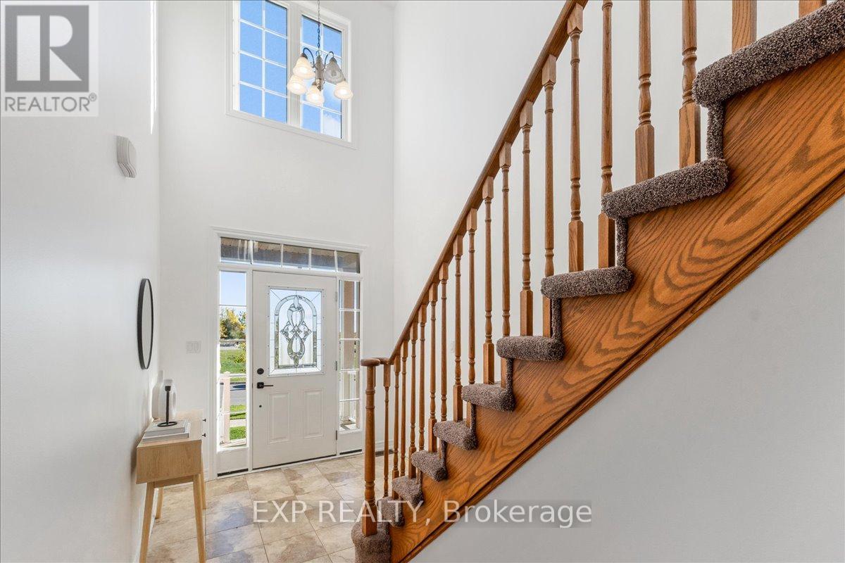 563 Settler's Ridge, Peterborough, Ontario  K9L 1M9 - Photo 5 - X12473850