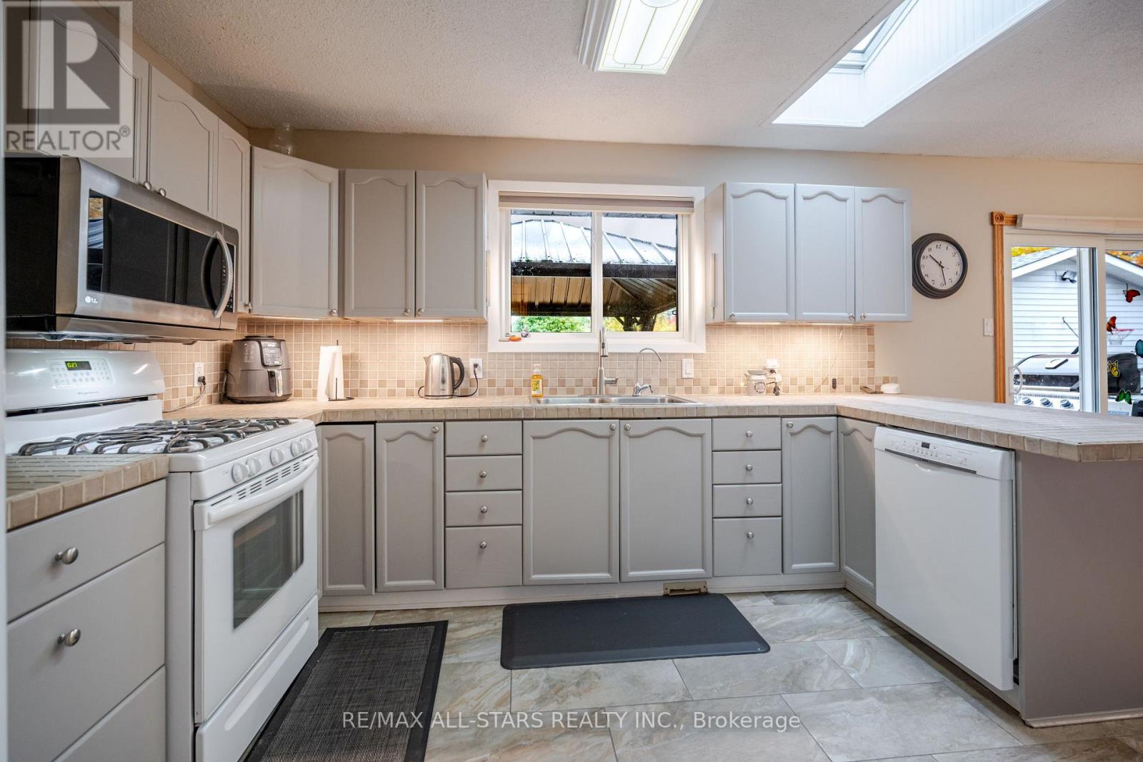 32 Liberty Lane, Kawartha Lakes, Ontario  K0L 2W0 - Photo 13 - X12473915