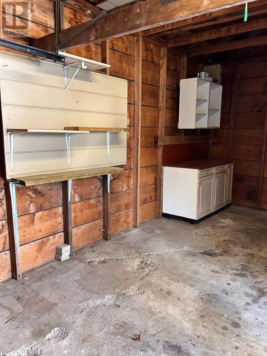 1310 Mosley Street, Wasaga Beach, Ontario  L9Z 2C9 - Photo 6 - S12477735