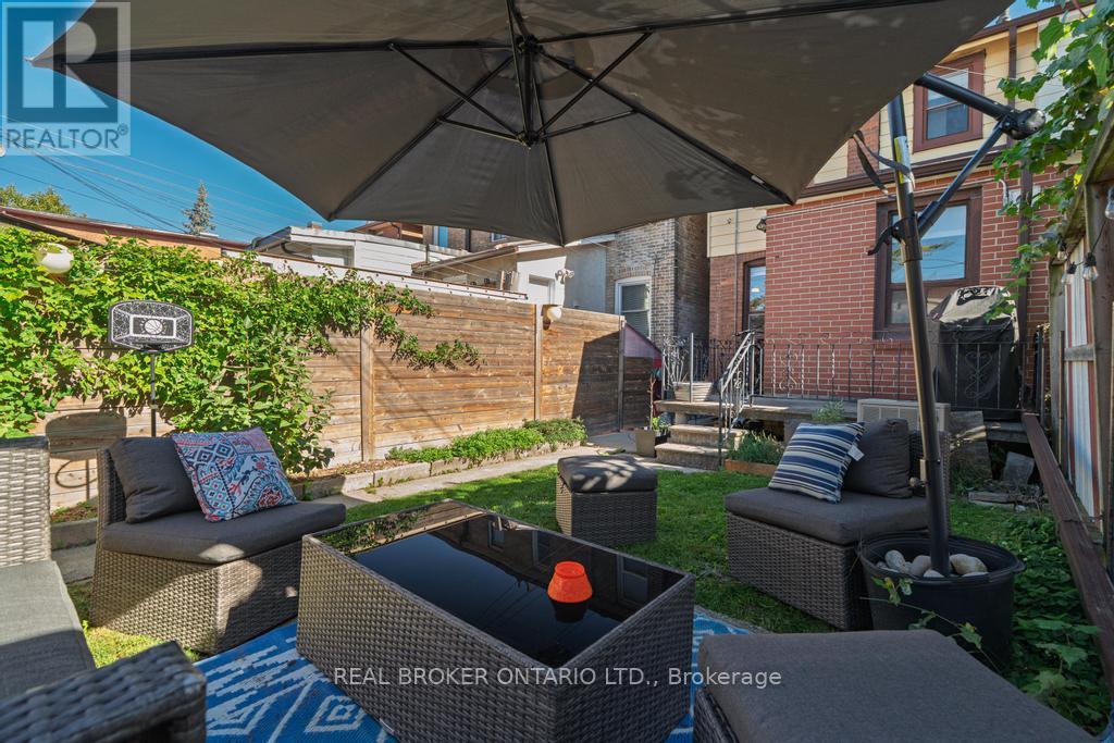 204 Earlscourt Avenue W, Toronto, Ontario  M6E 4B1 - Photo 39 - W12477671