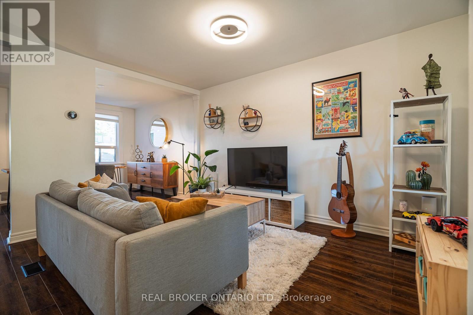 204 Earlscourt Avenue W, Toronto, Ontario  M6E 4B1 - Photo 6 - W12477671