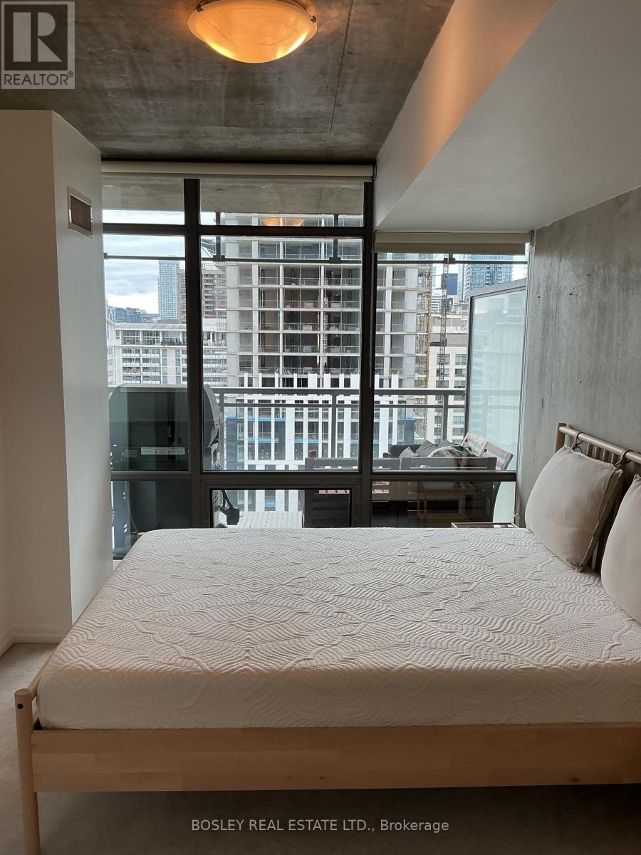 1801 - 22 Wellesley Street, Toronto, Ontario  M4Y 1G3 - Photo 9 - C12422511