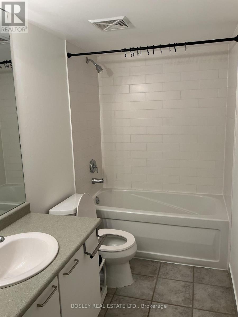 1801 - 22 Wellesley Street, Toronto, Ontario  M4Y 1G3 - Photo 7 - C12422511