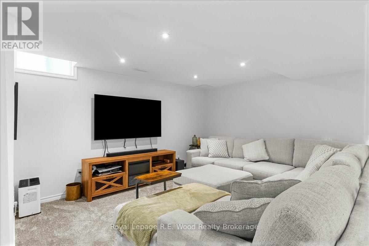 6 Owen Street, Ingersoll, Ontario  N5C 4H3 - Photo 18 - X12416101