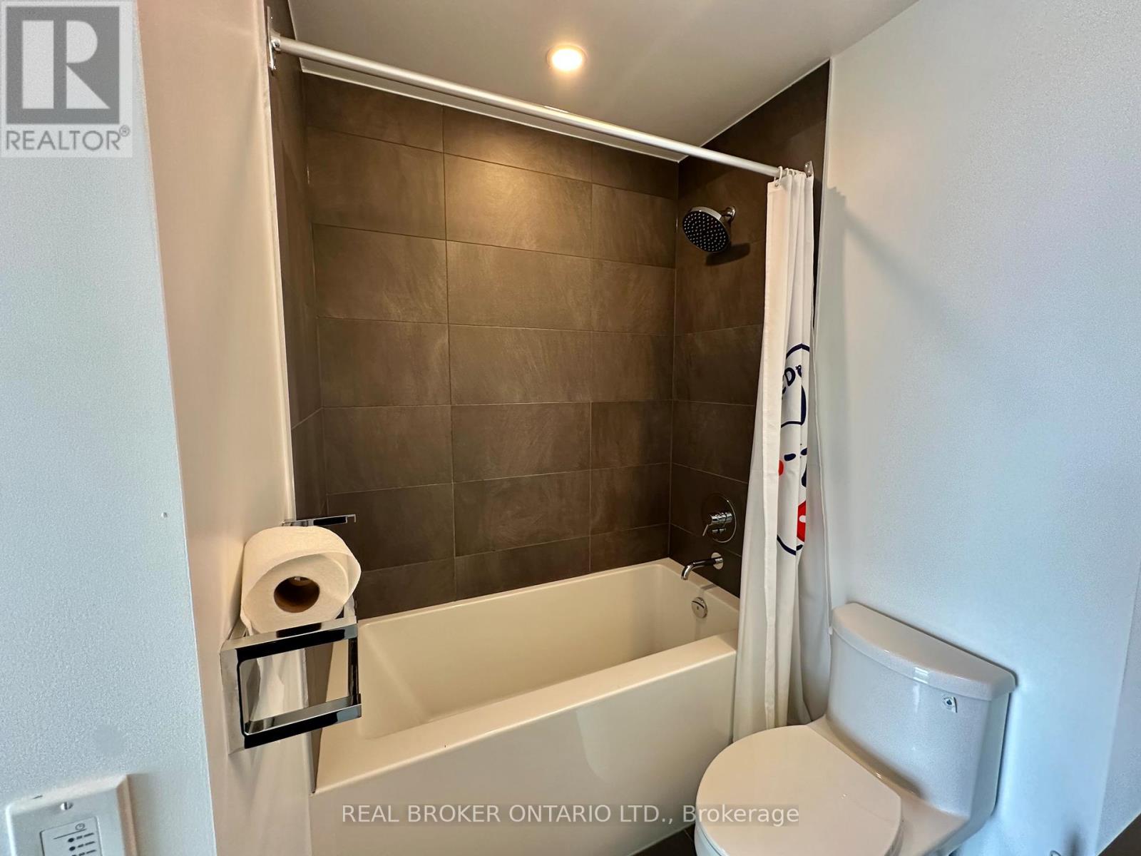 2905 - 1000 Portage Parkway, Vaughan, Ontario  L4K 0L1 - Photo 5 - N12473797