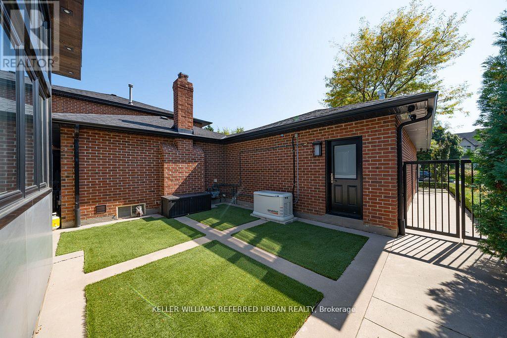 68 Findlay Avenue, King, Ontario  L7B 1E2 - Photo 37 - N12473796