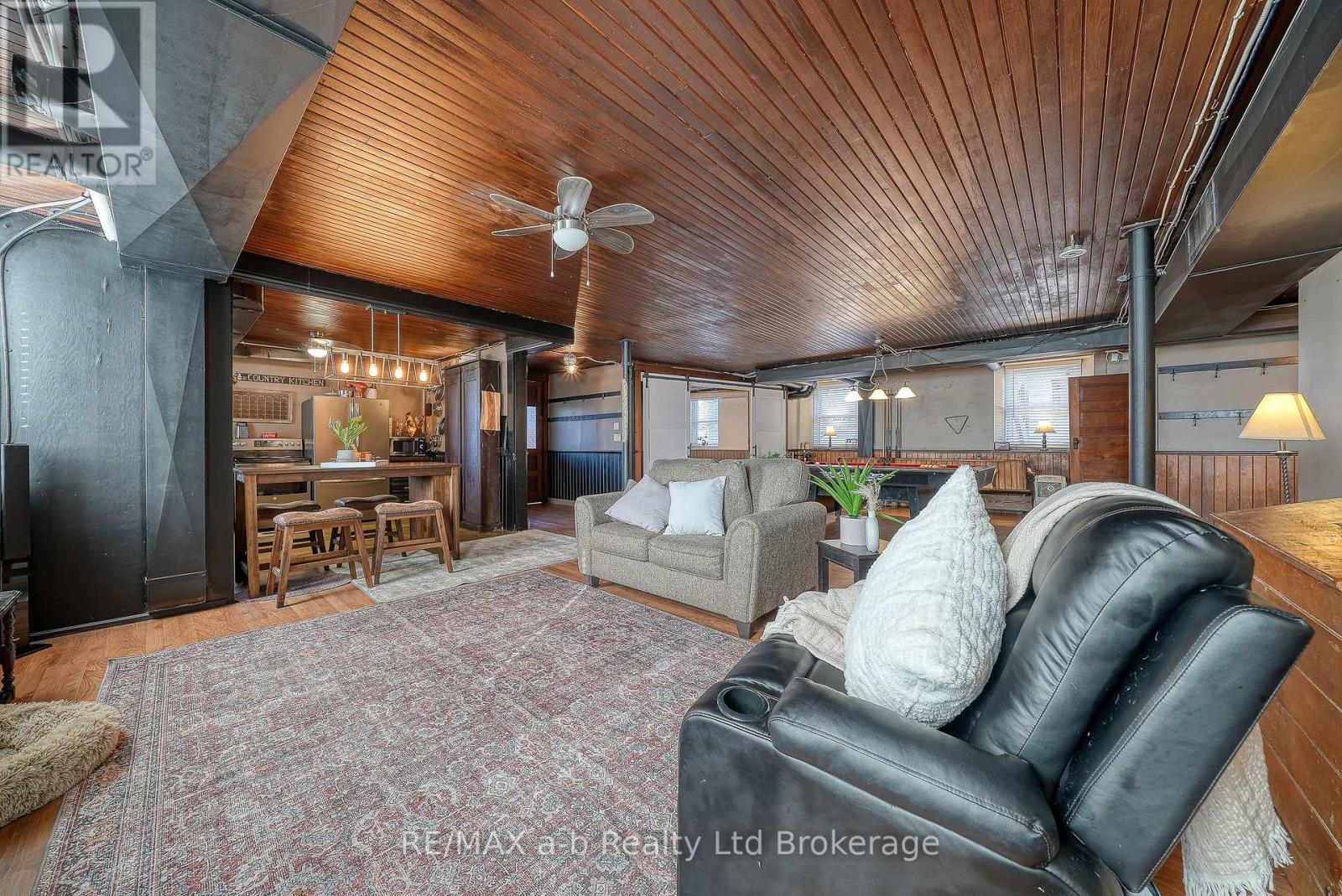 5924 Putnam Road, Thames Centre, Ontario  N0L 2J0 - Photo 21 - X12473804