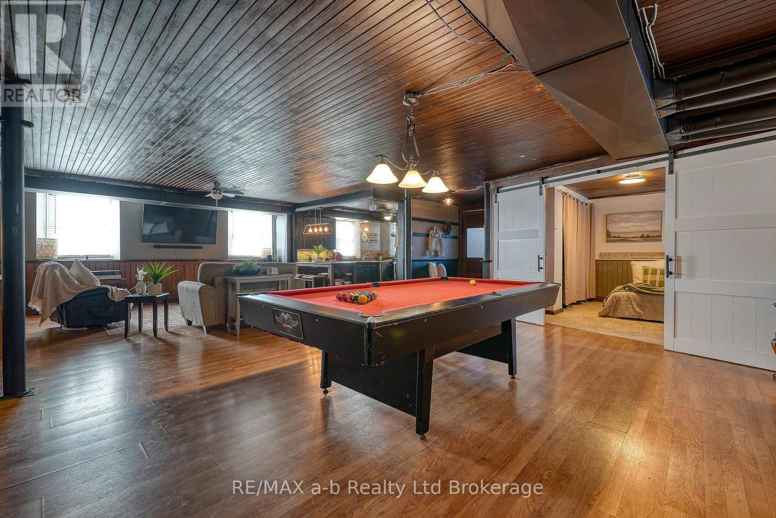 5924 Putnam Road, Thames Centre, Ontario  N0L 2J0 - Photo 30 - X12473804