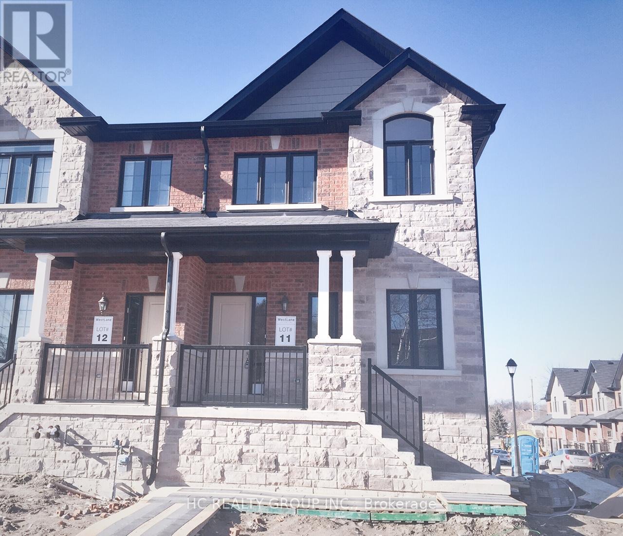 19 ZENYATTA LANE, East Gwillimbury, Ontario