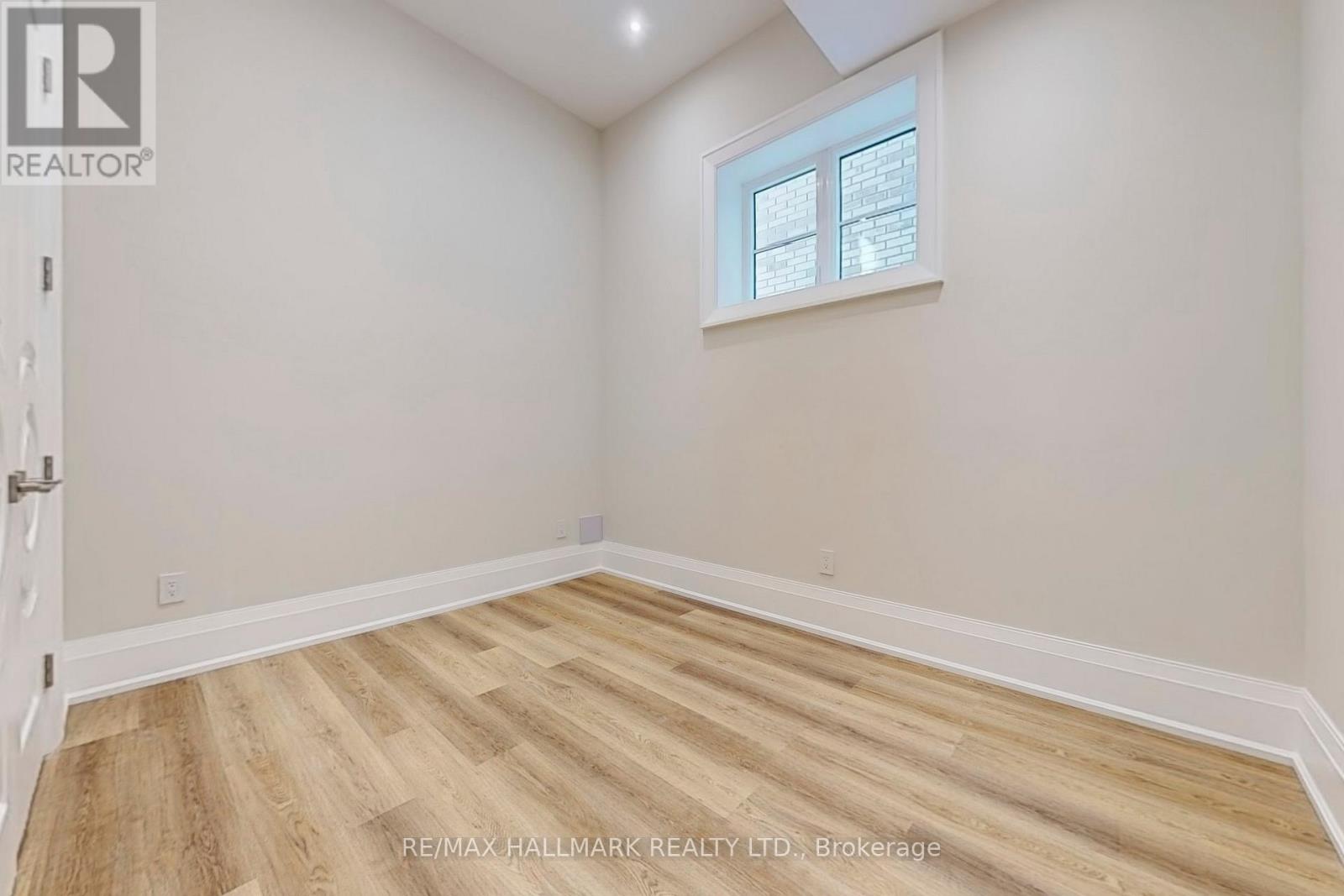 150 Olde Bayview Avenue, Richmond Hill, Ontario  L4E 3C6 - Photo 44 - N12473807