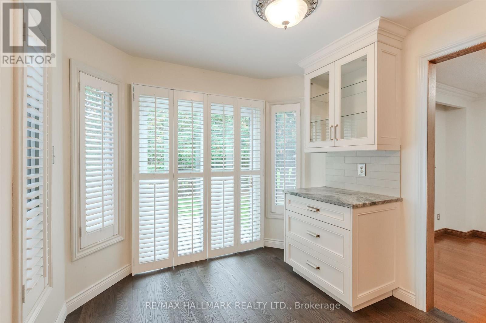 145 Old Surrey Lane, Richmond Hill, Ontario  L4C 6R9 - Photo 15 - N12473852