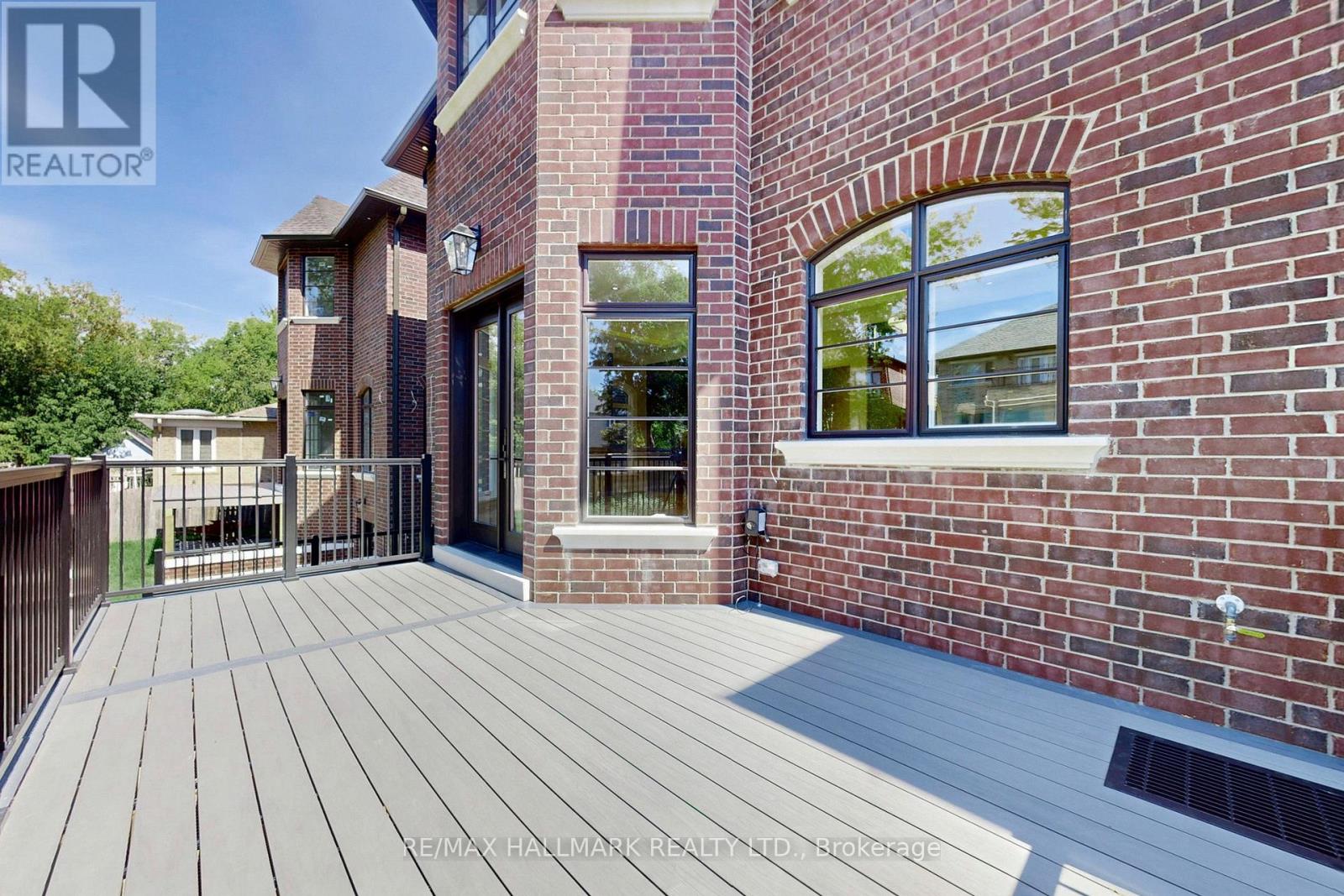 150 Olde Bayview Avenue, Richmond Hill, Ontario  L4E 3C6 - Photo 48 - N12473807