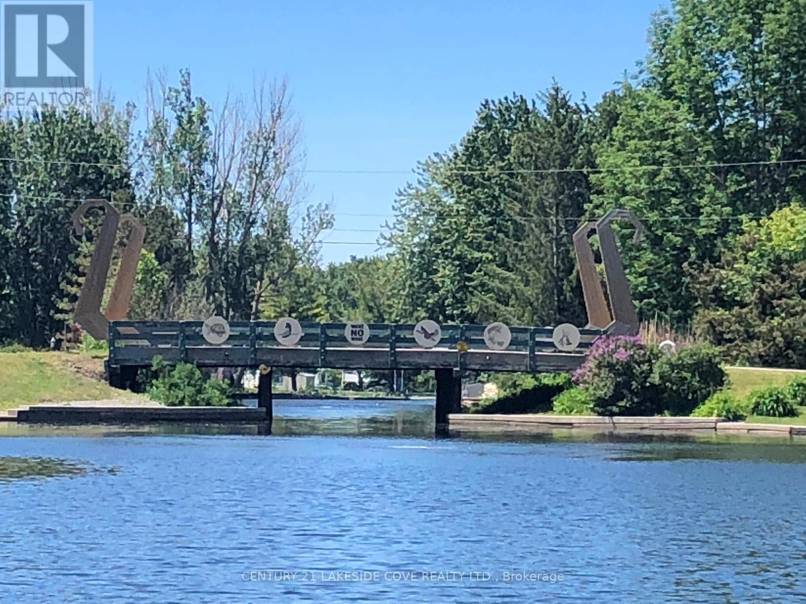 9 Pinetree Court, Ramara, Ontario  L0K 1B0 - Photo 35 - S12449614