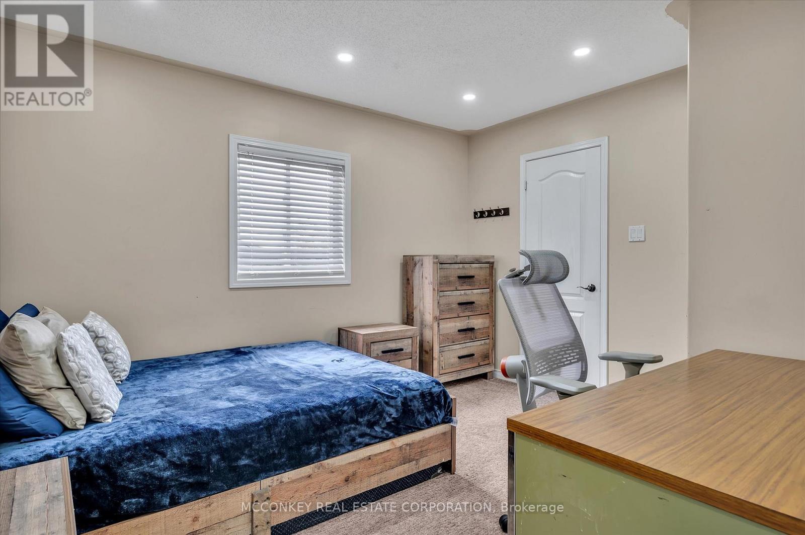 609 Ackerman Crescent, Peterborough, Ontario  K9K 2S5 - Photo 32 - X12477734