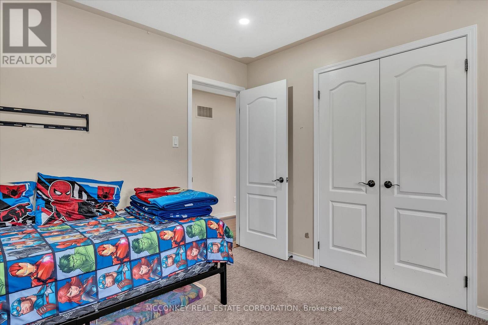 609 Ackerman Crescent, Peterborough, Ontario  K9K 2S5 - Photo 35 - X12477734