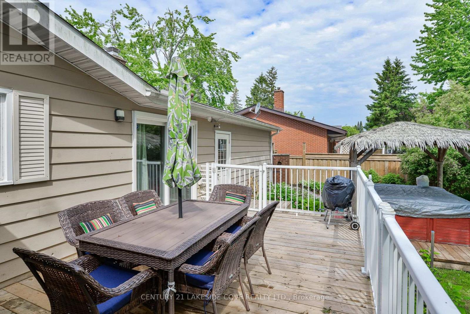 9 Pinetree Court, Ramara, Ontario  L0K 1B0 - Photo 22 - S12449614