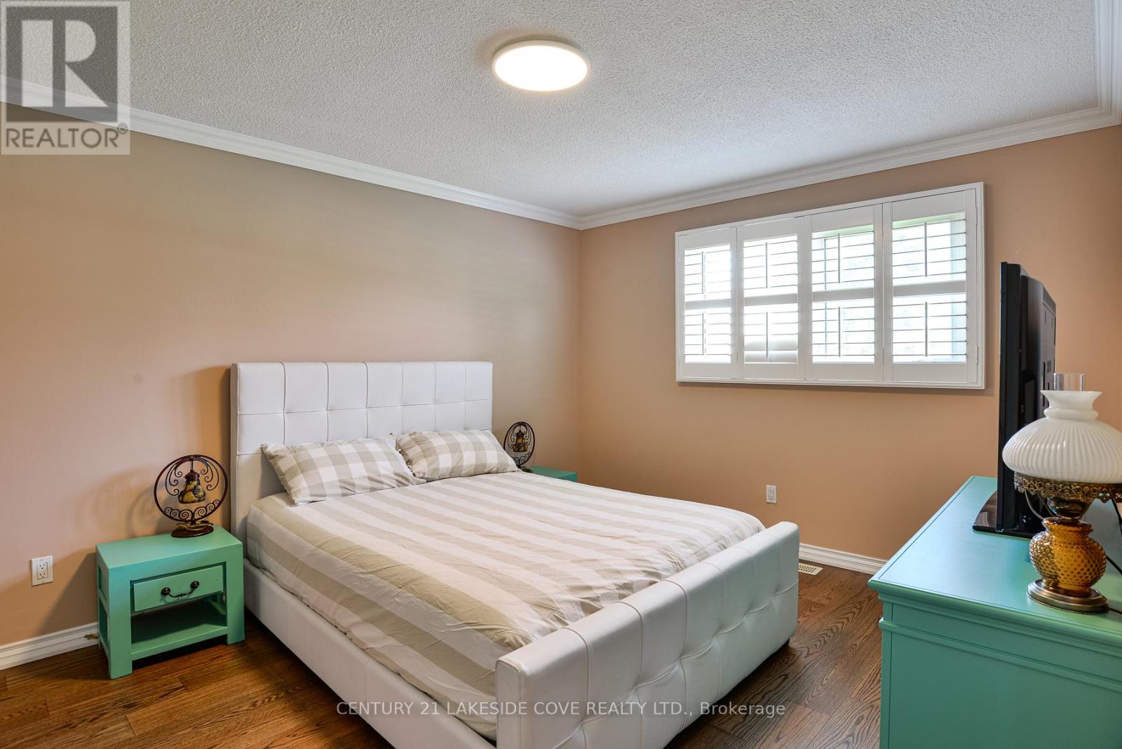 9 Pinetree Court, Ramara, Ontario  L0K 1B0 - Photo 15 - S12449614