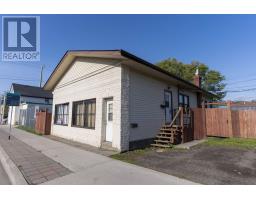136 Court ST S, Thunder Bay, Ontario