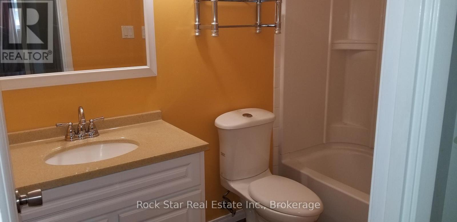 562 Greenhill Avenue, Hamilton, Ontario  L8K 5E8 - Photo 11 - X12477729