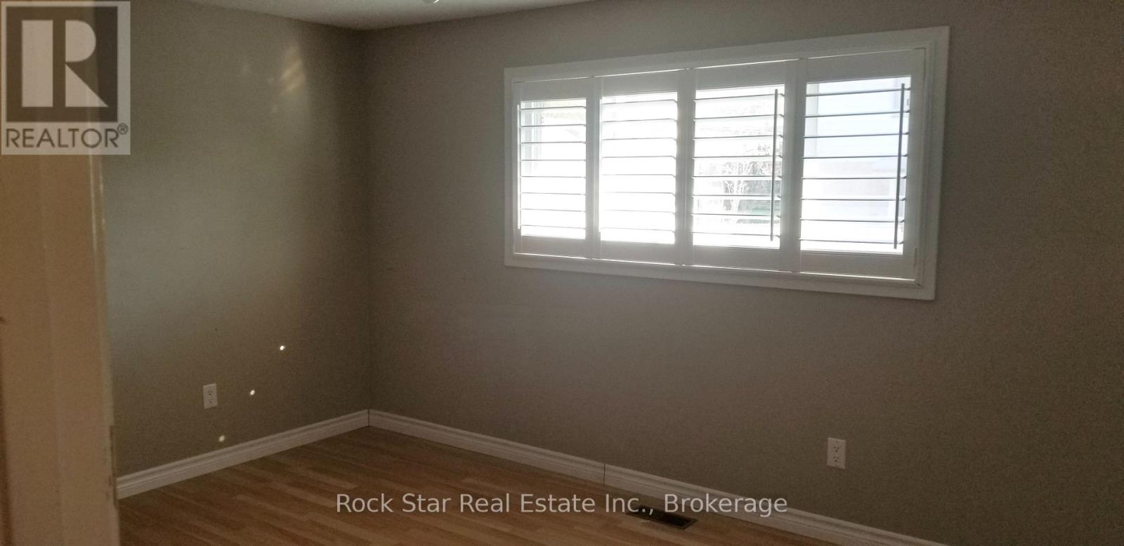 562 Greenhill Avenue, Hamilton, Ontario  L8K 5E8 - Photo 8 - X12477729