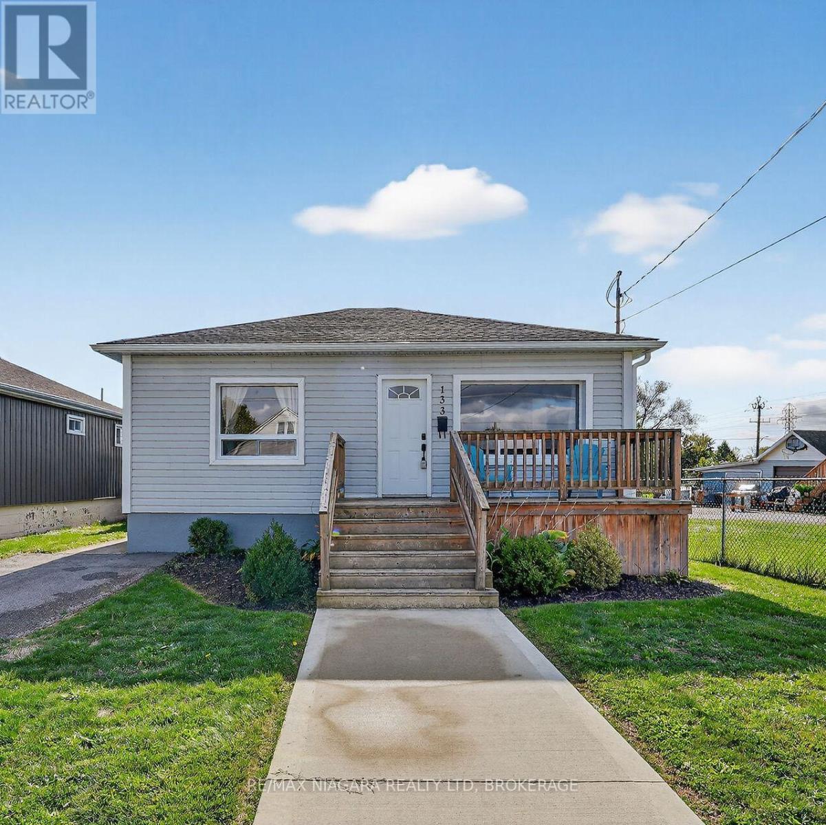 133 Johnston Street, Port Colborne, Ontario  L3K 1G9 - Photo 1 - X12476715