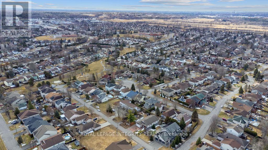 924 Beauchamp Avenue, Ottawa, Ontario  K1C 3A8 - Photo 10 - X12477704