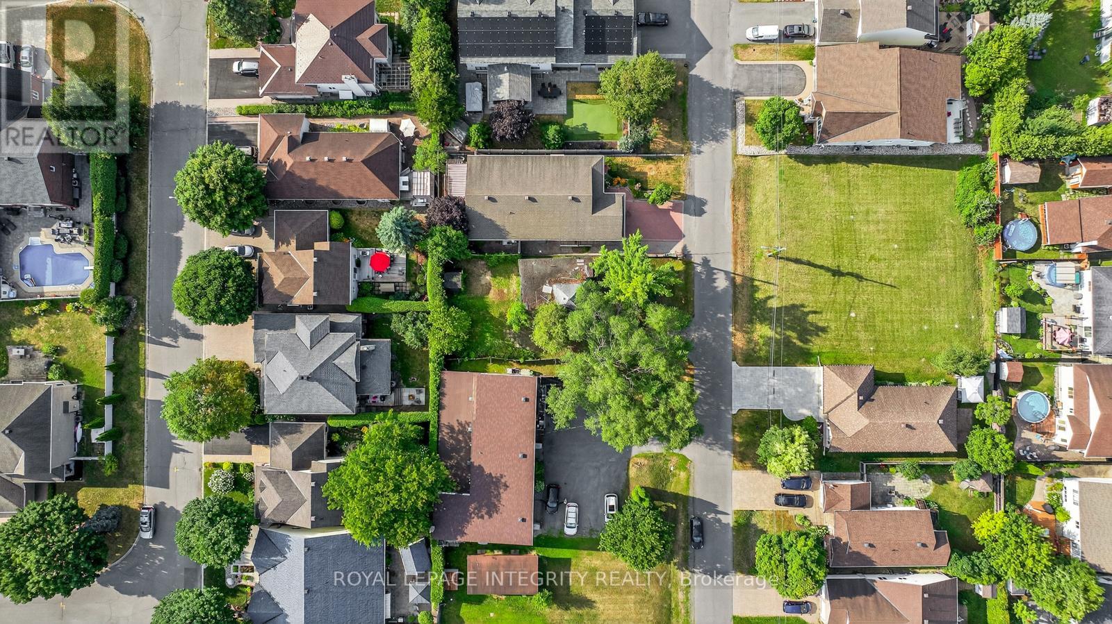 924 Beauchamp Avenue, Ottawa, Ontario  K1C 3A8 - Photo 17 - X12477704