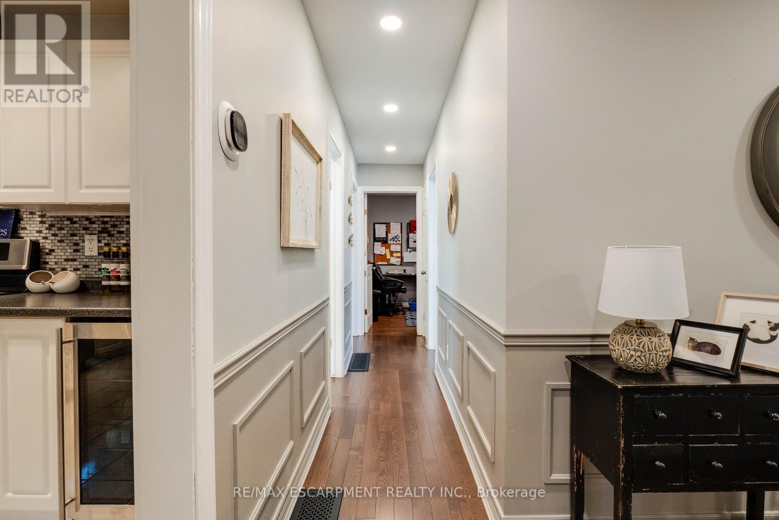 4 Adelaide Avenue, Brantford, Ontario  N3S 7H3 - Photo 19 - X12477679
