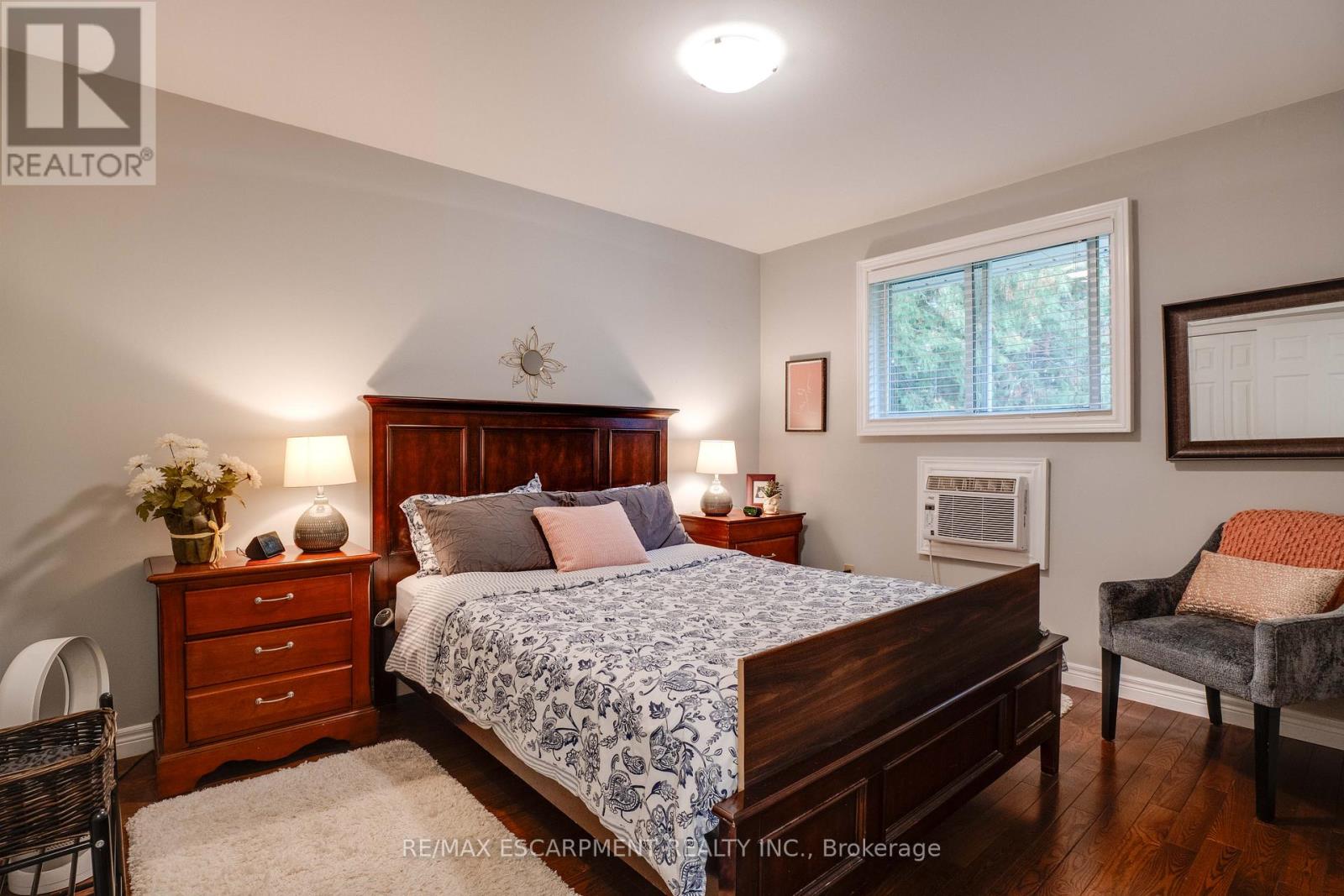 4 Adelaide Avenue, Brantford, Ontario  N3S 7H3 - Photo 21 - X12477679