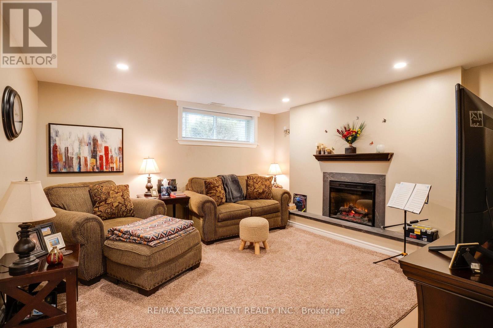 4 Adelaide Avenue, Brantford, Ontario  N3S 7H3 - Photo 28 - X12477679