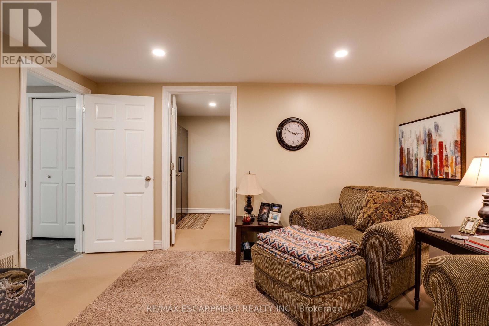 4 Adelaide Avenue, Brantford, Ontario  N3S 7H3 - Photo 29 - X12477679