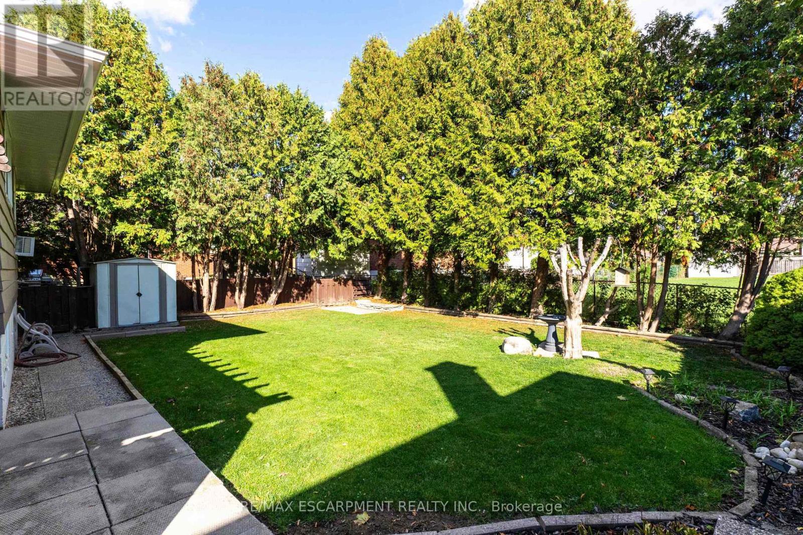 4 Adelaide Avenue, Brantford, Ontario  N3S 7H3 - Photo 39 - X12477679