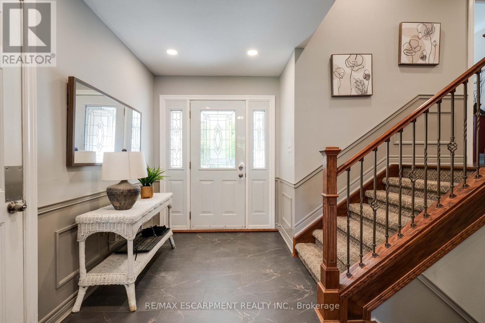 4 Adelaide Avenue, Brantford, Ontario  N3S 7H3 - Photo 8 - X12477679