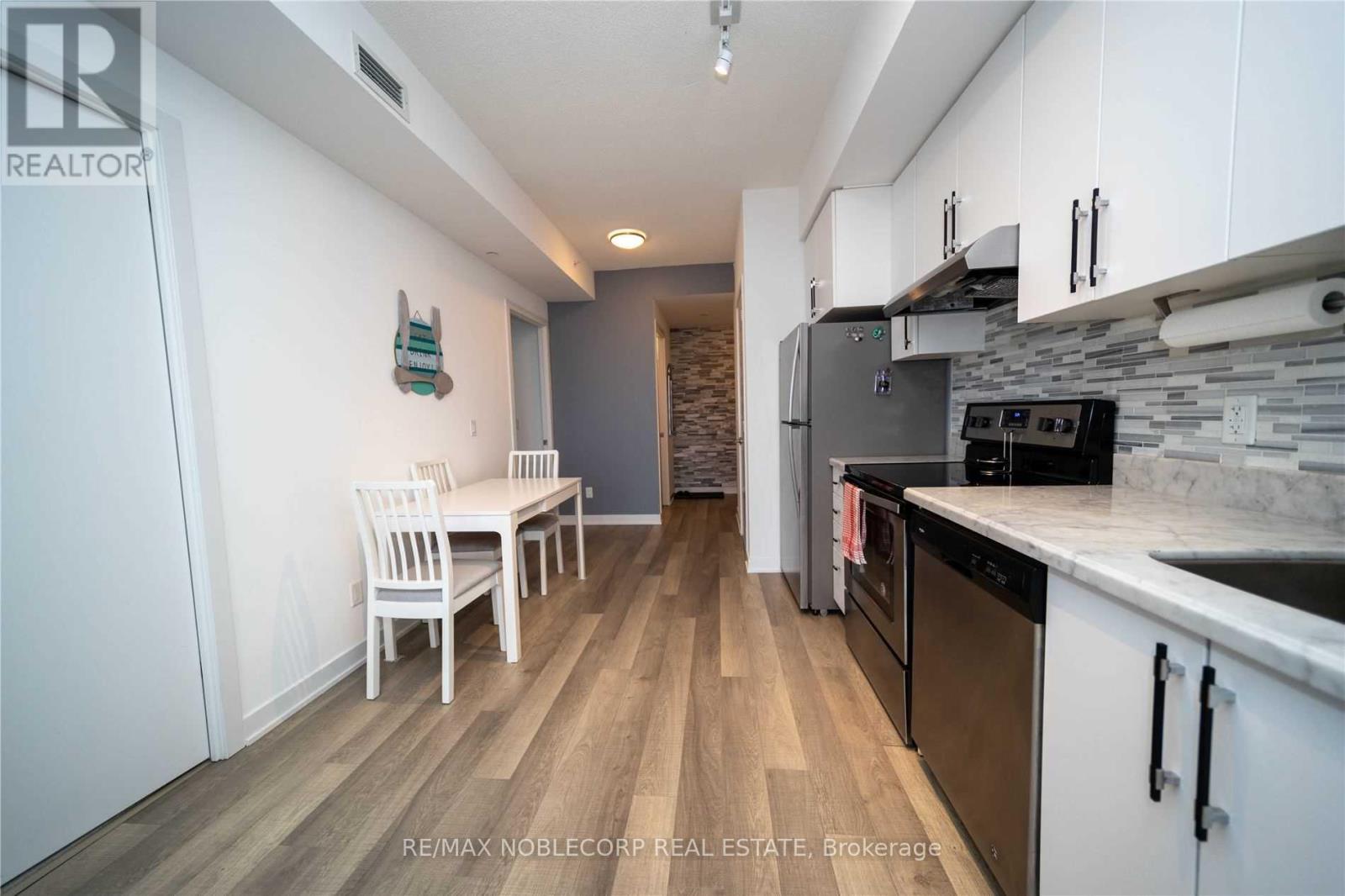 C321 - 5260 Dundas Street, Burlington, Ontario  L7L 0J7 - Photo 8 - W12473869
